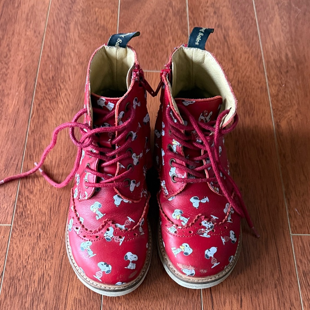 Young Soles kid leather boots Snoopy